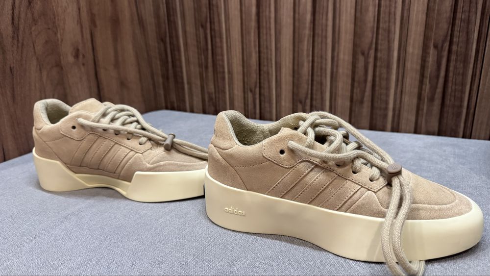 Маратонки Adidas