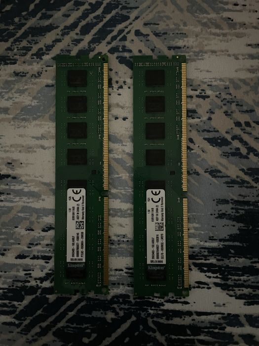 1. Memorie RAM Kingston DDR3 (2 plăcuțe de 8 GB) Identificare: Pe etichetă se vede codul KVR16N11H/8 (Kingston ValueRAM 8 GB, DDR3, 1600 MHz, 1.5V)