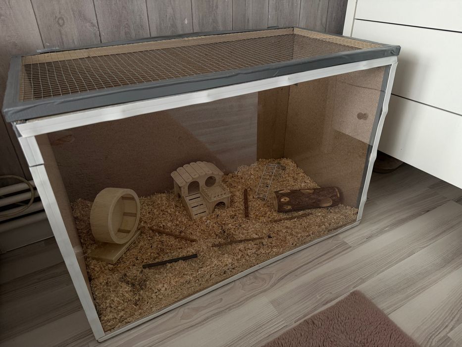 Cușca rozătoare cu accesorii