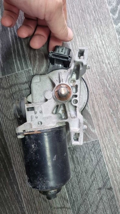 Моторчик дворников