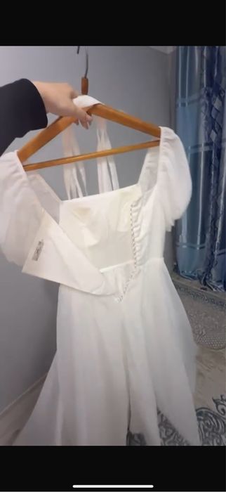 Белое пышное платье