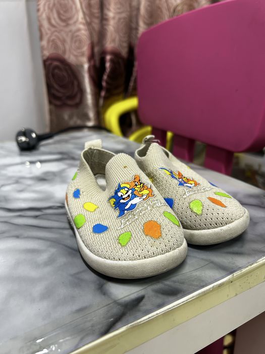 Отдам даром обувь на мальчика