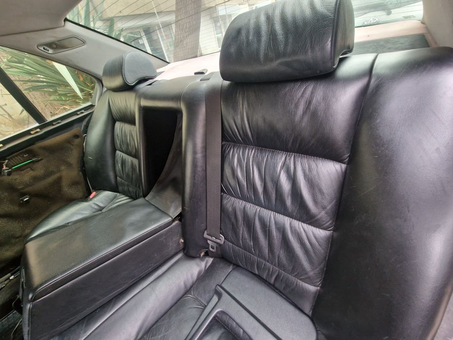 Задна кожена седалка за е34 седан