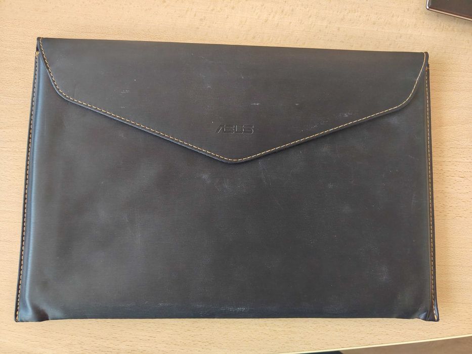 ASUS ZenBook Flip S като нов