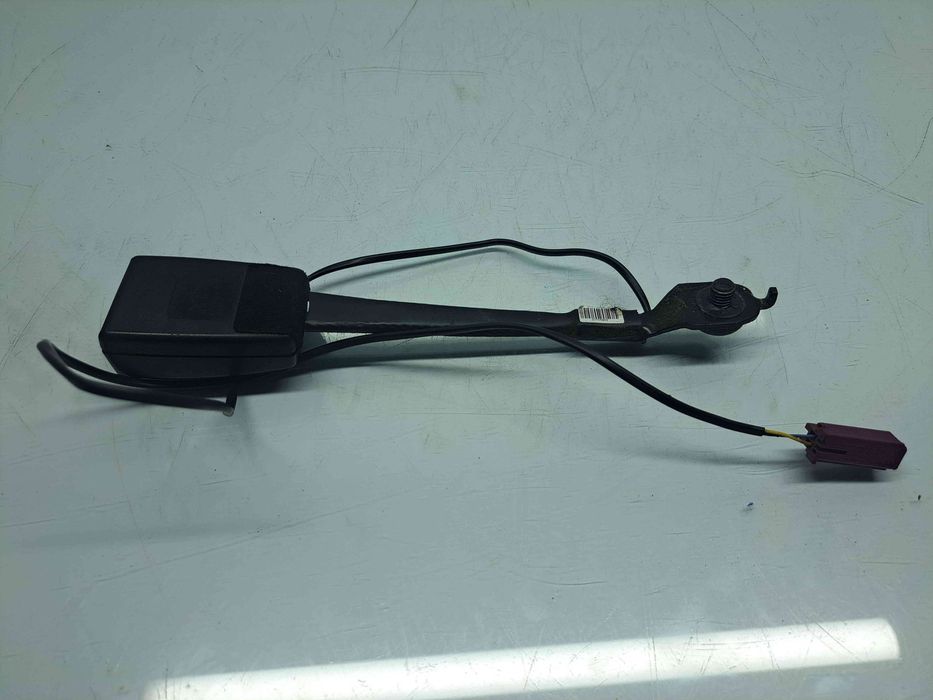 Capsa centura dreapta fata Ford Focus 3 (CB8) [Fabr 2011-2015] BM51-6