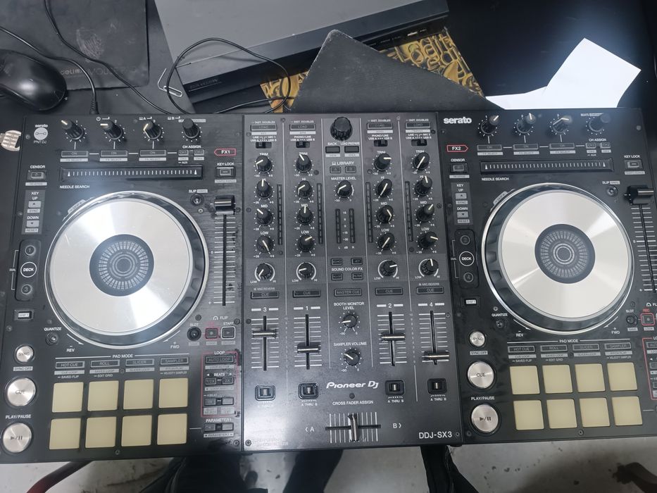 Продается пуьт DJ Pioneer SX-3
