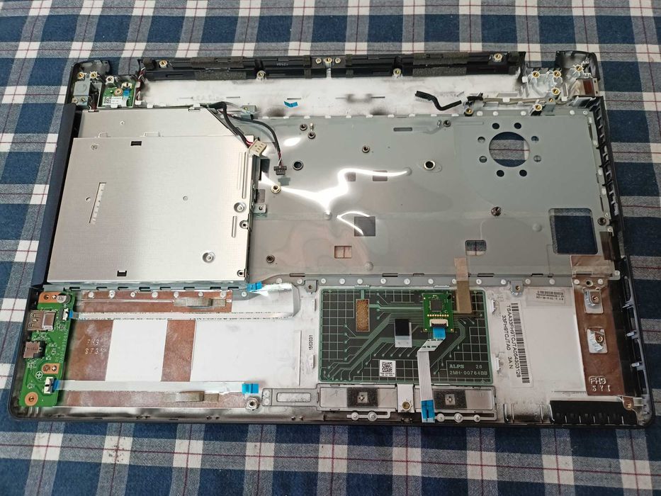 Elemente Fujitsu LifeBook A555