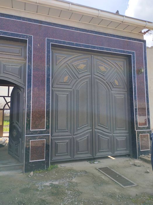 Darvoza qalin ogiri listi qalin.