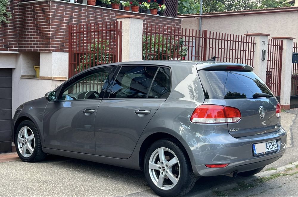 VOLKSWAGEN Golf 2011 — imagine 4