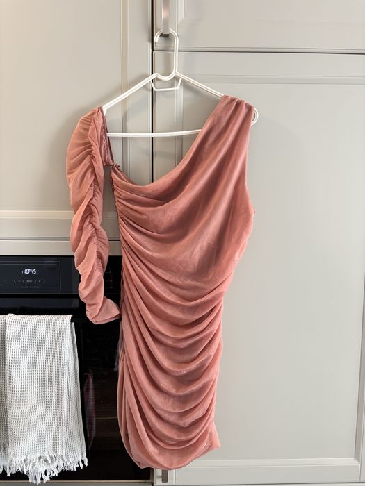Рокля пепел от рози,марка Zara