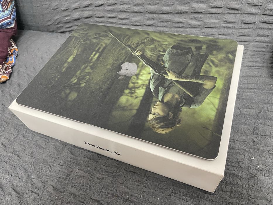 Macbook air 2019 . 8/256