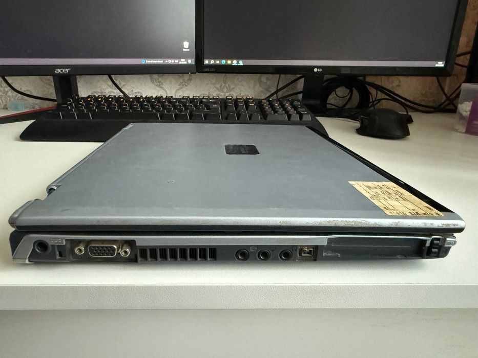 Fujitsu Siemens Lifebook s2020