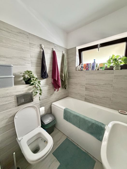 Apartament 2 camere complet mobilat si utilat loc de parcare si boxa inclusa