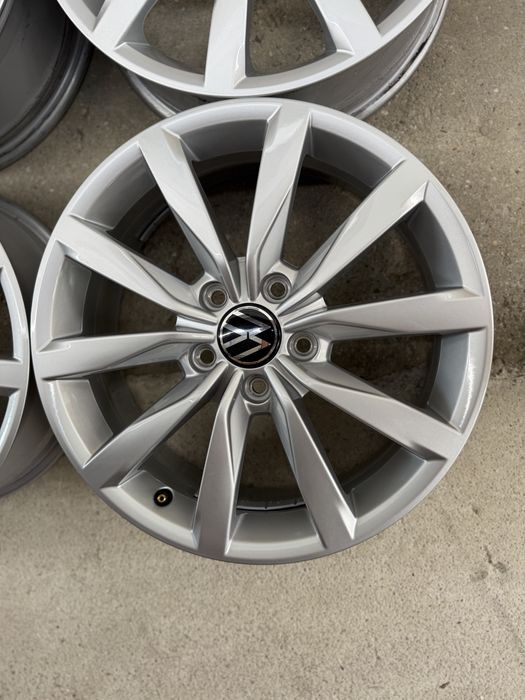 Set 4 jante originale VW Golf 6 7 8  Dijon R17"  – 5G0601025K – 6Jx17 ET48 – 5x112 – 57.1 mm
