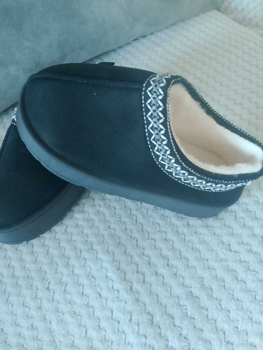 Обувки зимни  пантофи