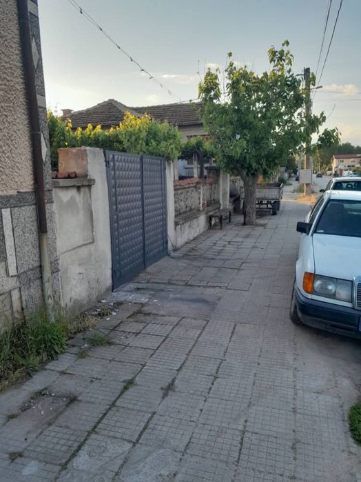 Метални Дворни Врати