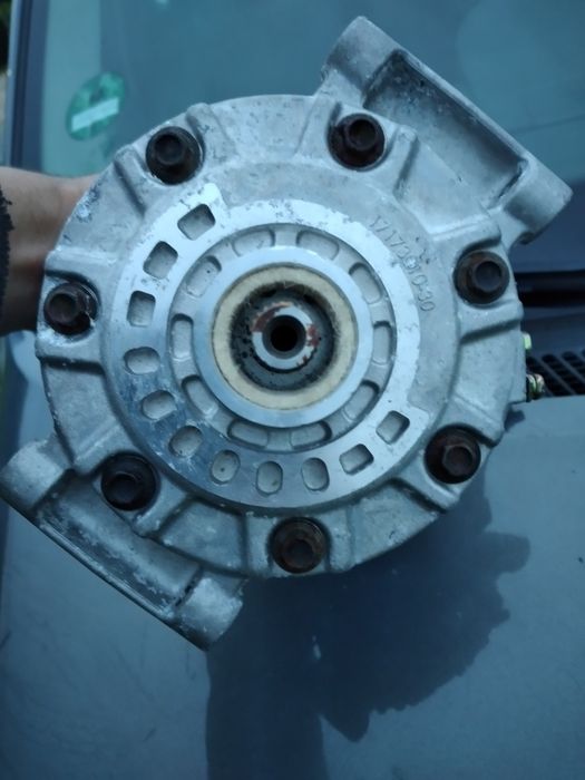 Compresor AC Nissens