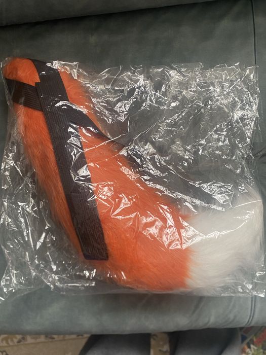 Латексная маска Лис с хвостом