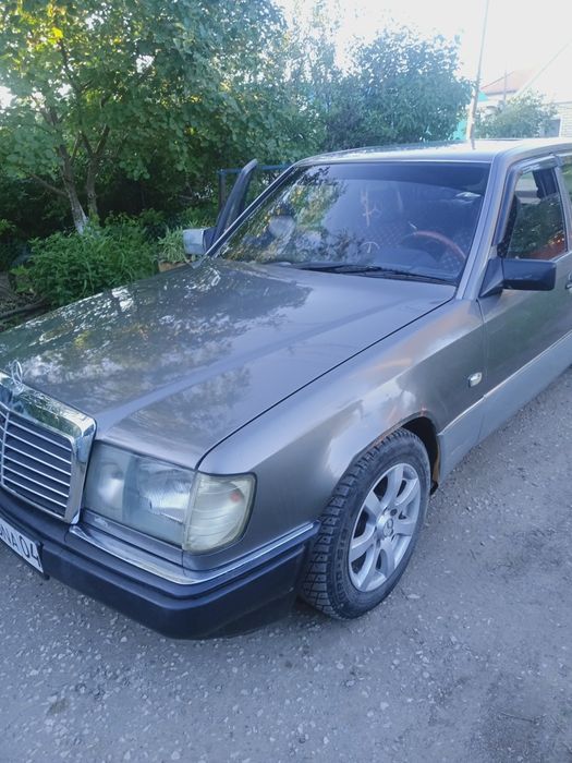 Продам Мерседес E200,