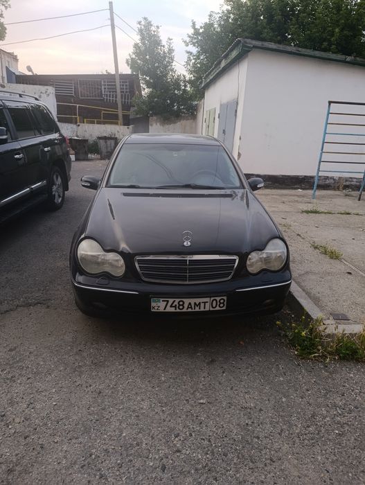 Продаю Мерседес-Бенц, W203,  С-200 compressor