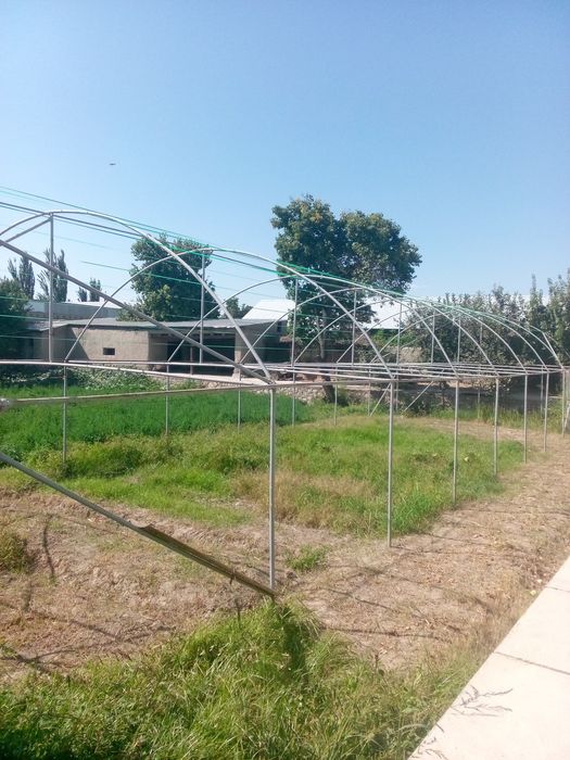 Parnik sotiladi tez va arzon