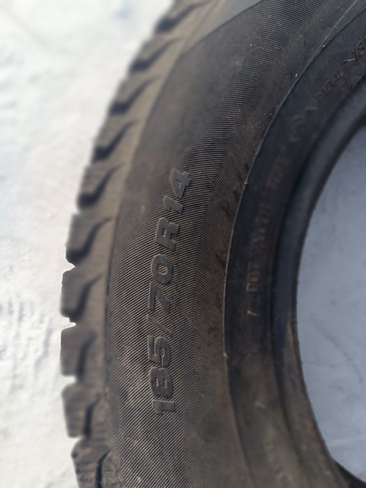 Продам зимние шины Б/у