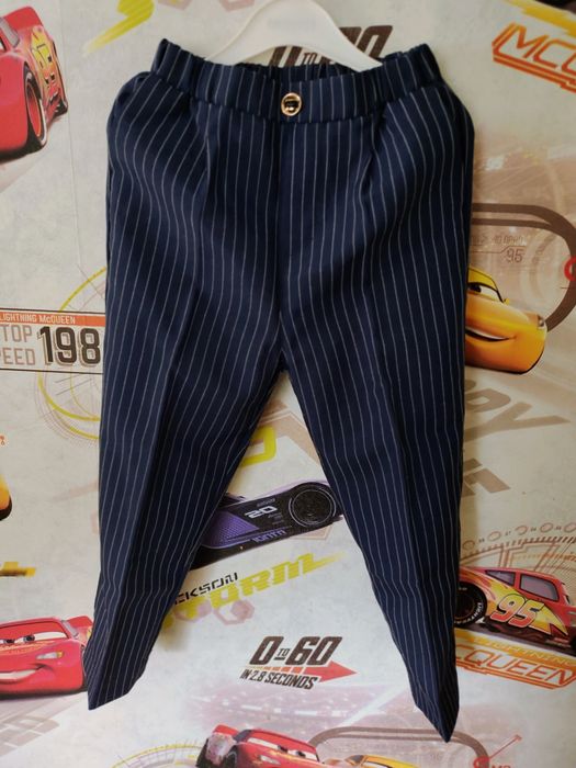 Продам костюм абсолютно новый