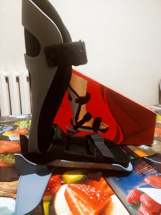 Oyoqqa siginish bandasi gozalning oyogiga sajda qiladi