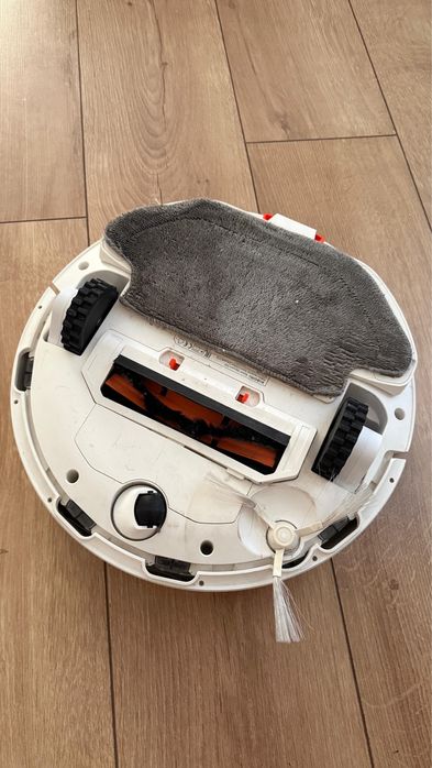 Продам робот пылесос xiaomi