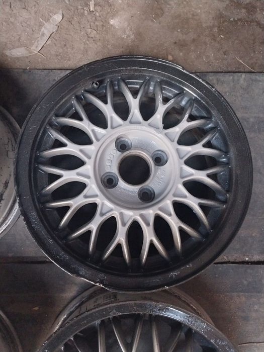 Диски R15 BBS. Два вареные. На Гольф 3.