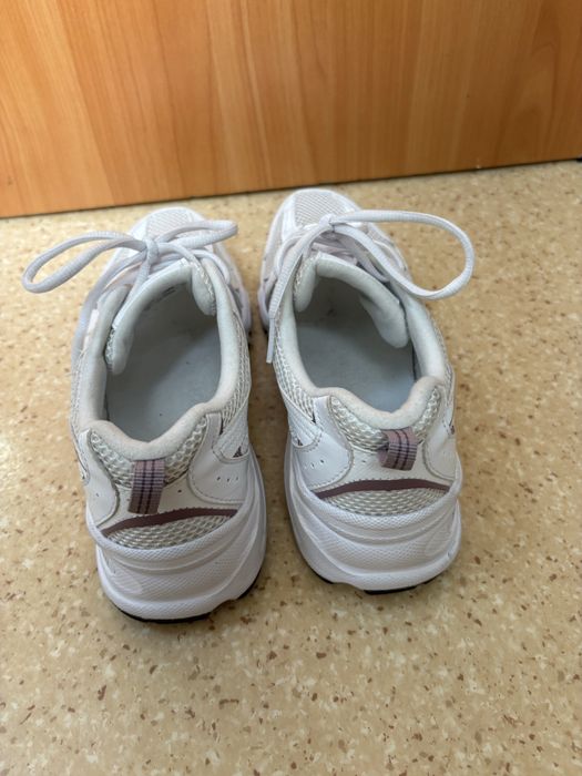 Продам кроссовки NB 530