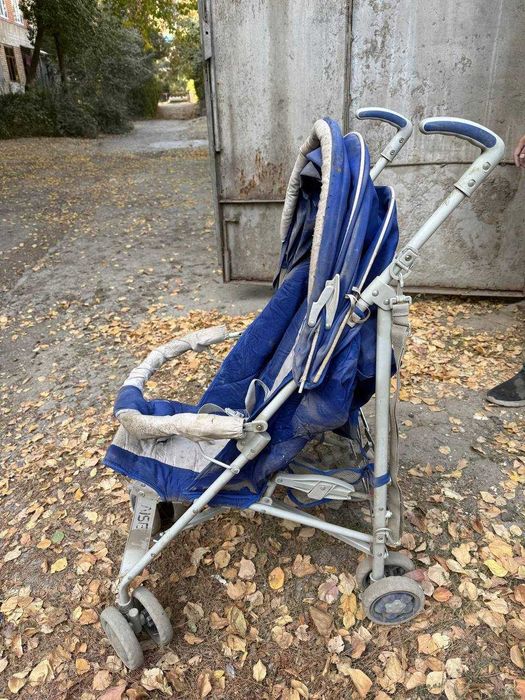 Продаю коляску б/у в хорошем состоянии производство Корея/ 100 тыс сум