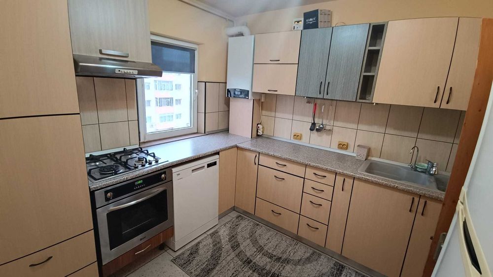 3 camere decomandat Inel 2 | 54 mp | Centrală | AC | Parcare