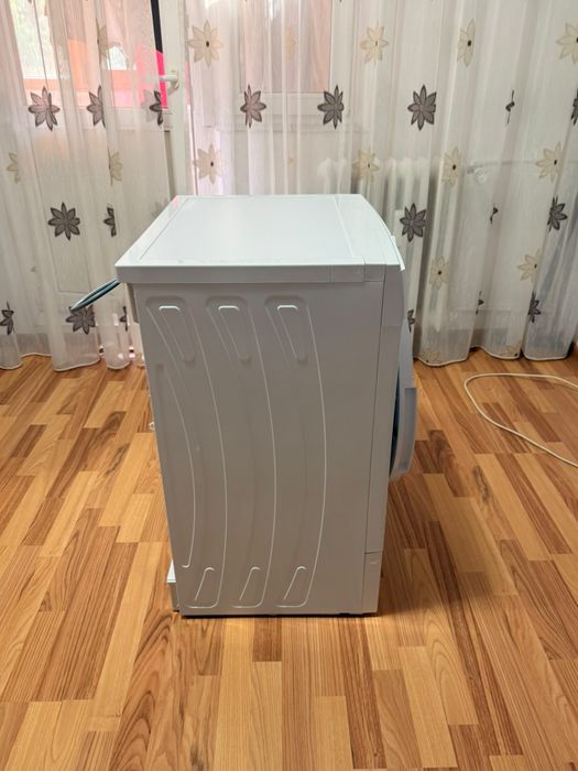 Vând uscător rufe vortex de capacitate 9kg
