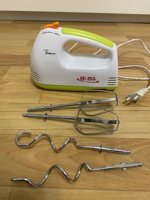 Продам миксер 1500тг