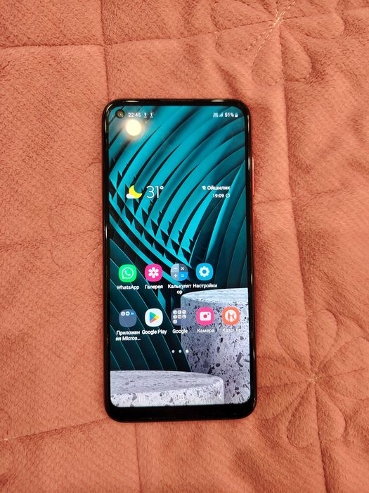 Продам телефон самсунг а11