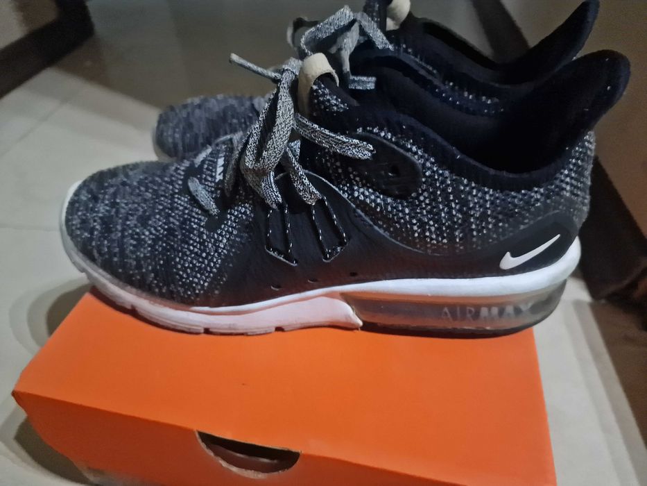 Дамски маратонки Nike Air Max 36,5 номер