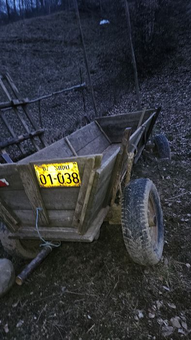 Căruță de vânzare ( de un cal )