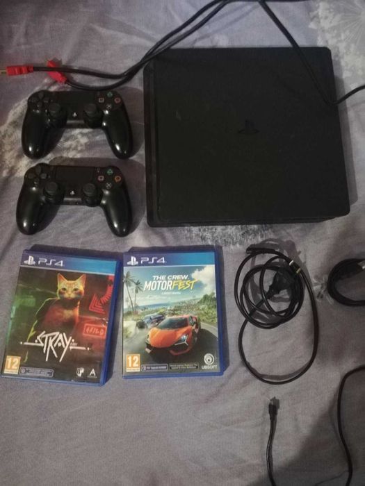 PlayStation 4 slim