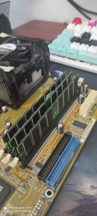 Pachet PC (Placa De Baza + Cooler + 3 ram DDR1) !! Uitativa in descriere!!