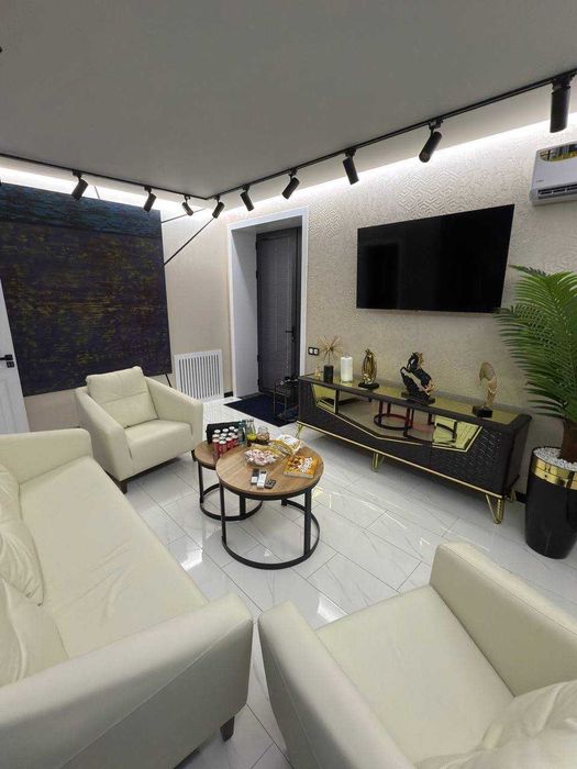 Продается Нежилой помещения  ЦУМ магазин СМАРТ 55м2