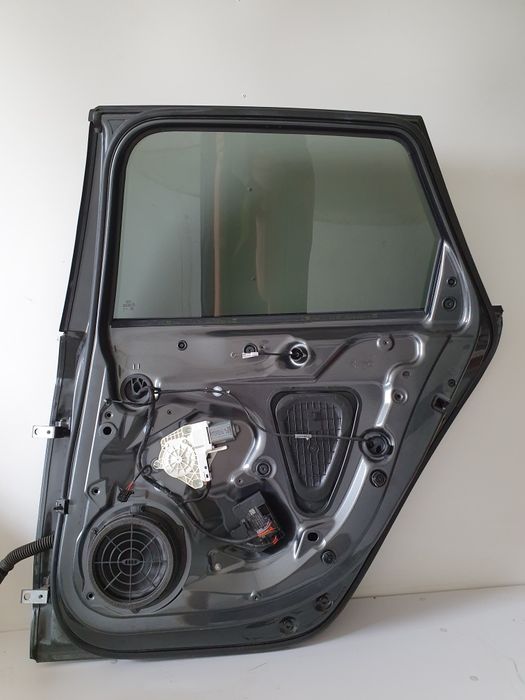 Usa portiera stanga dreapta fata spate Audi A4 break facelift LZ7S