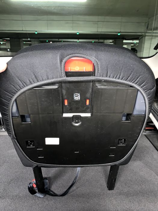 Înălțător cu fixare sistem Iso-Fix