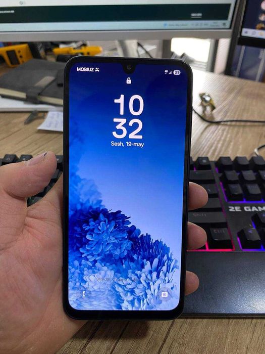 samsung A 17  holati yangi