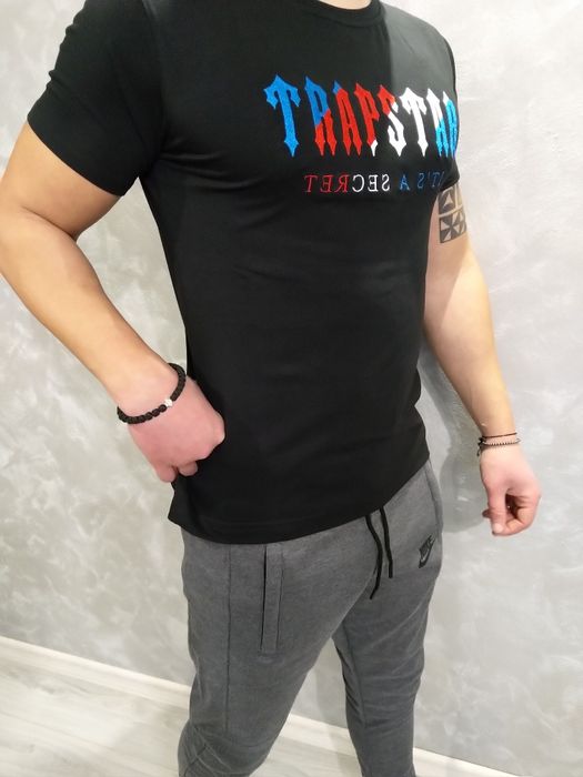 Памучна тениска TRAPSTAR черна, бяла и синя
