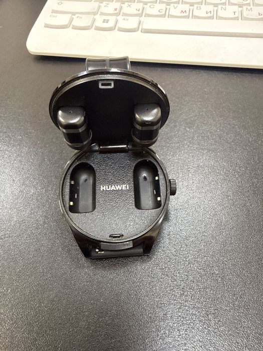 Huawei Watch buds идеал