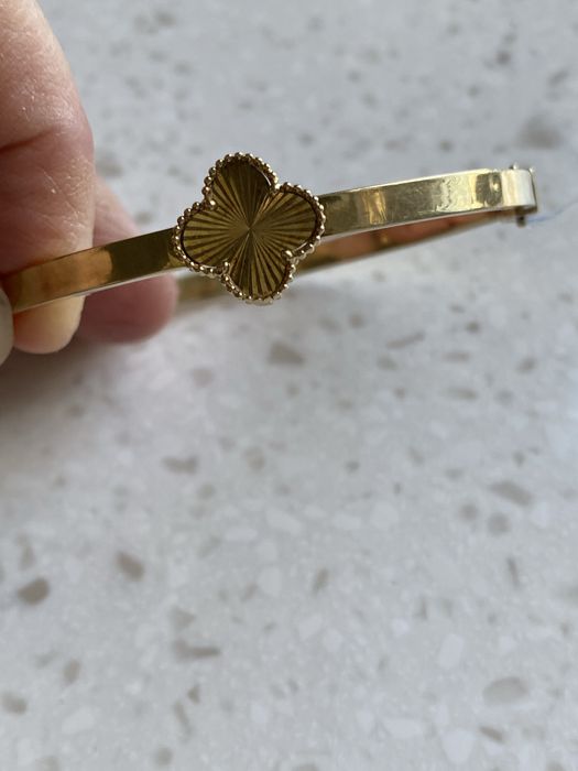 Продам золотой браслет