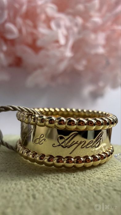 Кольцо Van Cleef & Arpels V-Gold