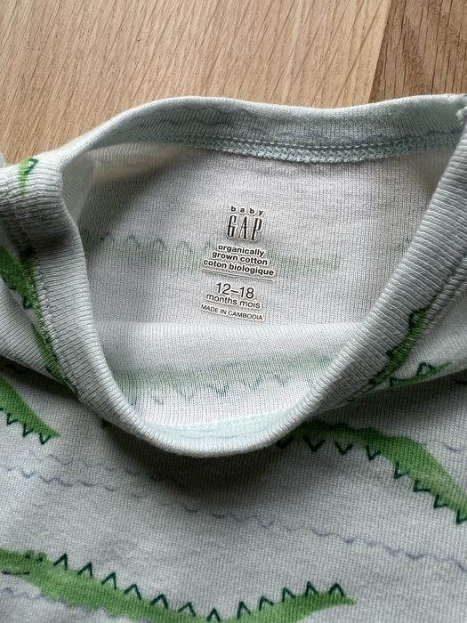 Pijama din 2 piese baby Gap 12-18 luni, din 100% bumbac, de vară.