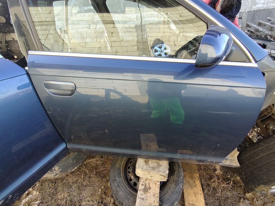 Vând portiere Audi A6 C6 4f brake